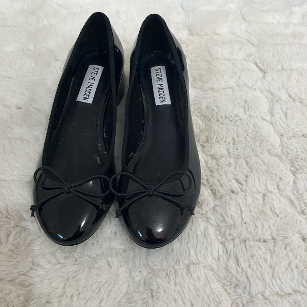 Steve Madden Black Patent Ballet Flats with Bow
